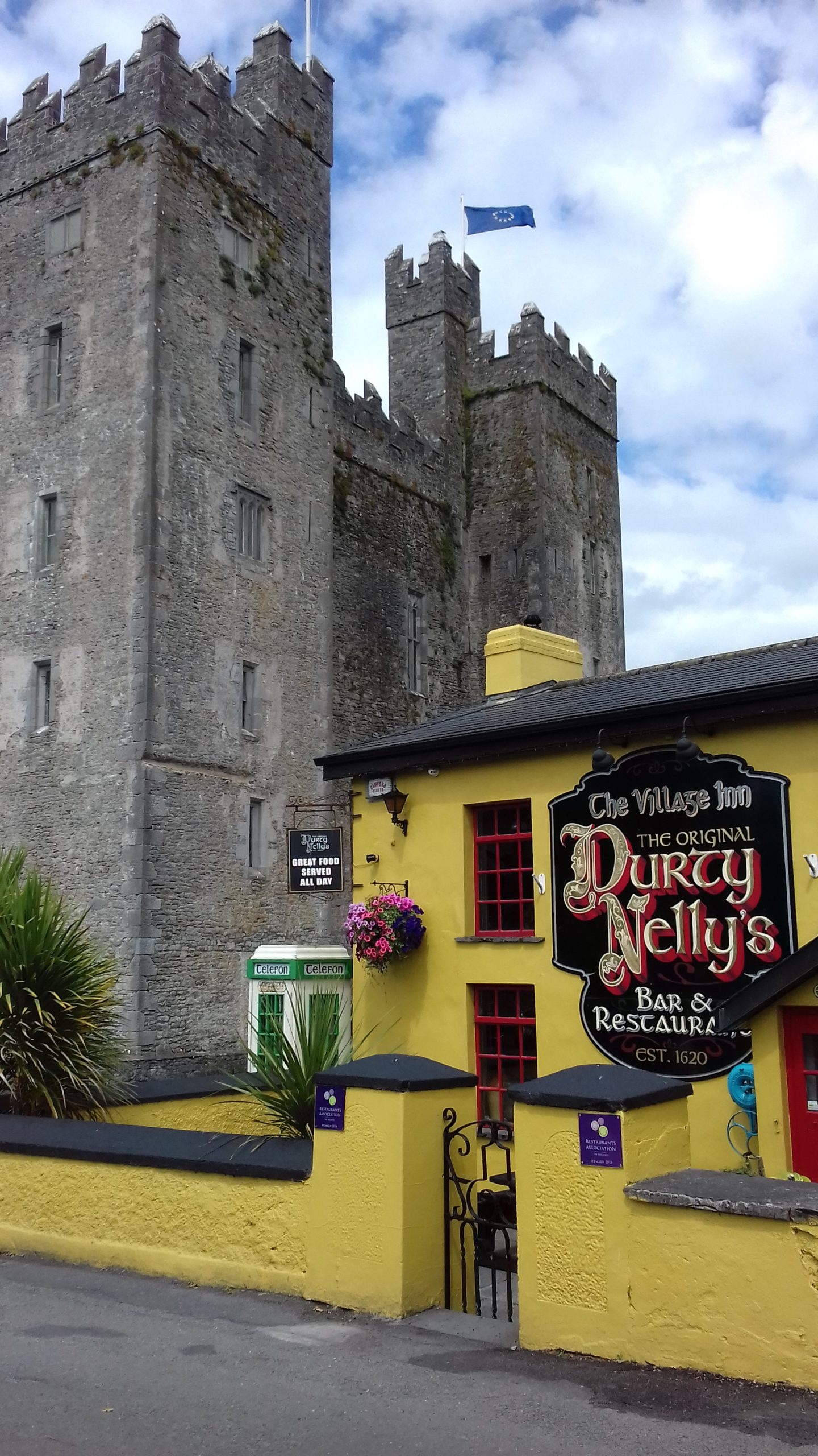 Bunratty Castle Durty Nellys